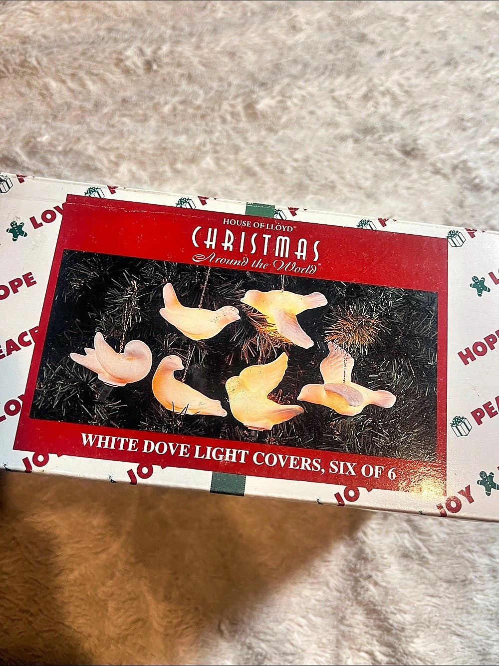 House of Lloyd Christmas Around the World White Dove Light Covers